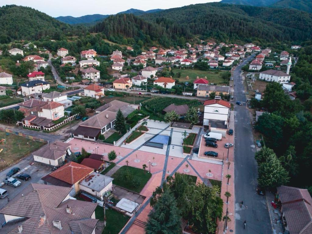 Бялата Къща Hotel Kirkovo  Bagian luar foto